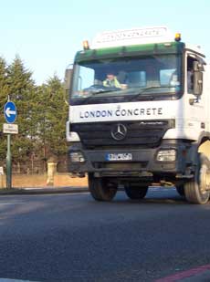 A lorry inside the LEZ