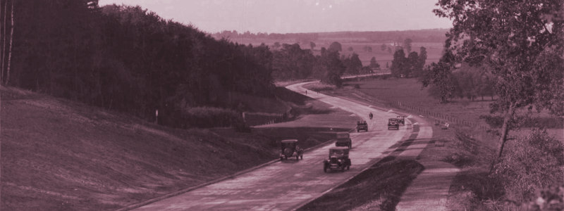 The A412 North Orbital Road between Denham and Maple Cross, seen in the 1930s shortly after opening. Click to enlarge