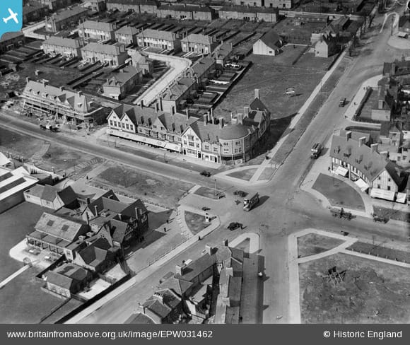 Western Circus (now often called Savoy Circus) in 1930, with the new Western Avenue passing through from left to right