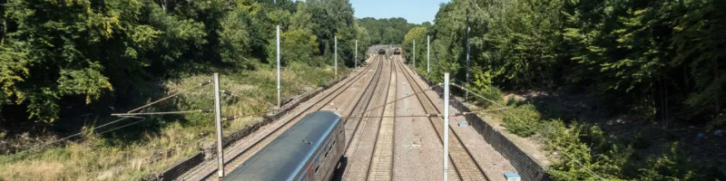 The East Coast Main Line enters a tunnel at Hadley Wood. The PNLR would cross the tracks from right to left, branching off the railway to reach Barnet. Click to enlarge