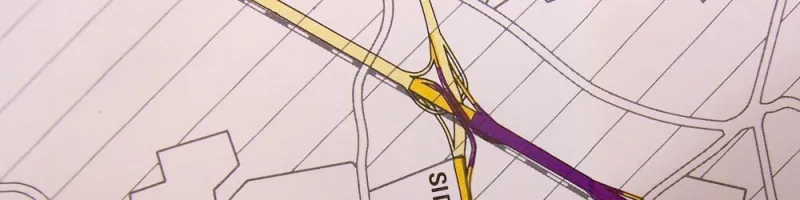 The layout of Kidbrooke Interchange, with the East Cross Route entering from the top, the South Cross Route to the left, and the A2(M) and A20(M) to the bottom and right. Click to enlarge