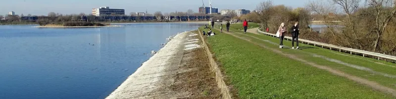 The Lea Valley is a surprisingly open space in crowded East London. Click to enlarge