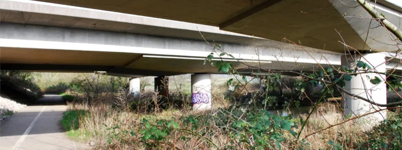 Four viaducts, completed in 1995, carry the bypass over the River Avon. Click to enlarge
