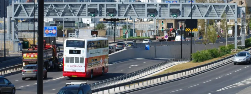 The new Superloop SL4 bus enters the Silvertown Tunnel on opening day. Click to enlarge