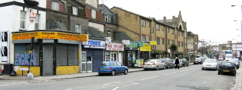Hackney Road, a jumble of buildings that planners hoped to improve with redevelopment. Click to enlarge
