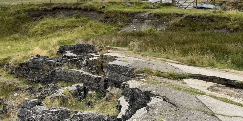 One final cliff edge before the next section that is open as a car park. Click to enlarge
