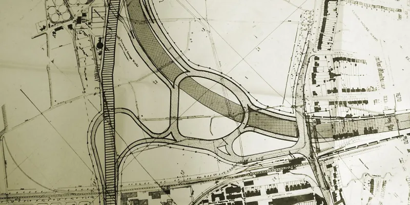 Bromley Borough Council's line for Ringway 2 at Elmer's End, with Parkway E on the left. Click to enlarge