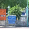 A little less demure are the various signs placed at the tunnel entrance - impossible for any motorist to take in and a rather unpleasant array of colours. The second sign from the right, headed "Chester St. Exit", refers to the toll facilities available on the left-turn immediately on exiting in Birkenhead. How anyone unfamiliar with Birkenhead's street names is expected to make sense of this is something of a mystery.