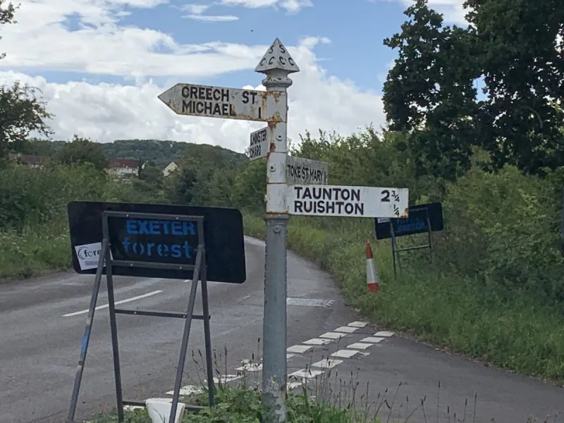 As this signpost suggests, the village of Ruishton is not far from Taunton or Creech St. Michael, and is a wonderfully tranquil place to be.