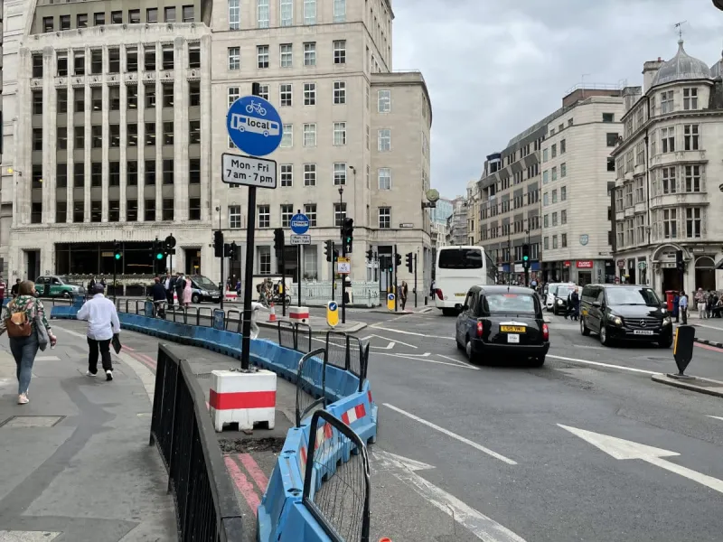 Looking to the left, Gracechurch Street is now the start of the A10, but here too the roads are being reconfigured and it's no longer open for most of the day. Instead traffic is pushed east onto the unclassified Eastcheap. This may not be the A10 for much longer. Click to enlarge